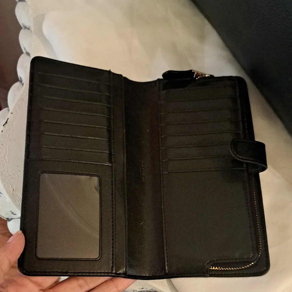 Coach barely used